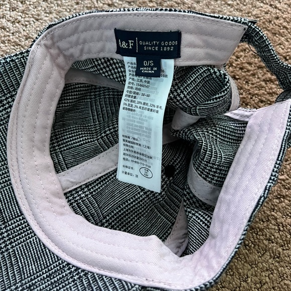 Abercrombie & Fitch  A&F hat - Picture 3 of 3